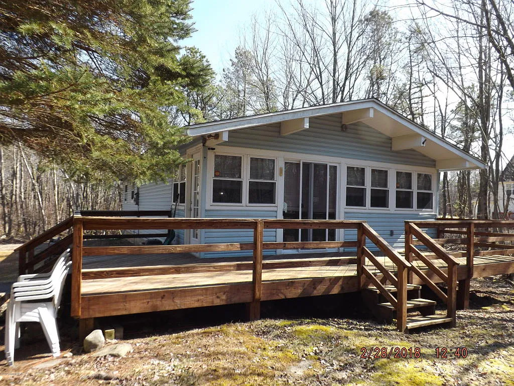 111 Sage Rd photo 1