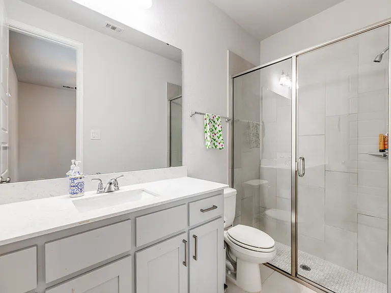 820 Manchester Ave — Photo 22