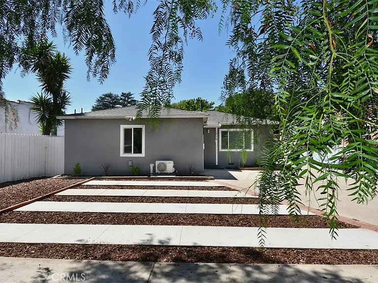 14332 Tiara St — Photo 15