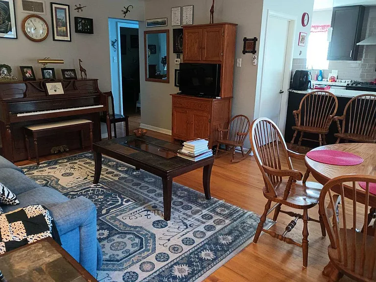 3136 Stuart St #3 — Photo 3