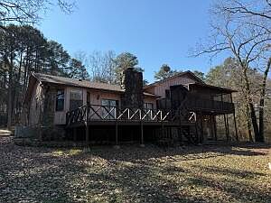 2nd image of 320 N Sherman Cir