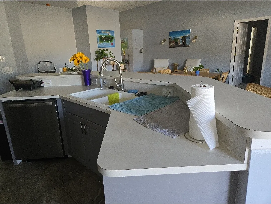 3 bed, 1612 sqft, $2,400 — Photo 1