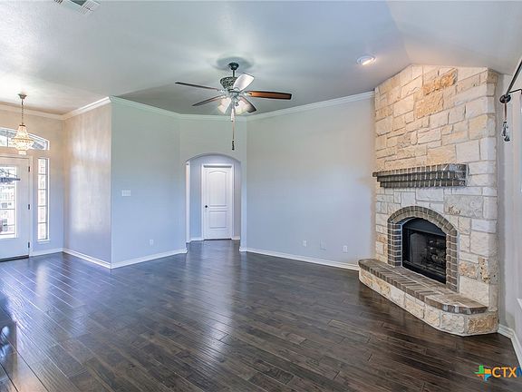 4th image of 412 Dandridge Dr
