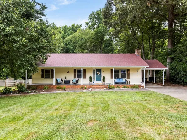 339 Deep Forest Ct, Gastonia, NC 28056