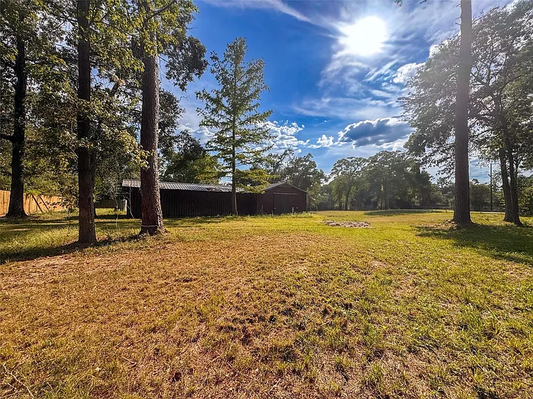 15331 Lake Lamond Rd — Photo 27