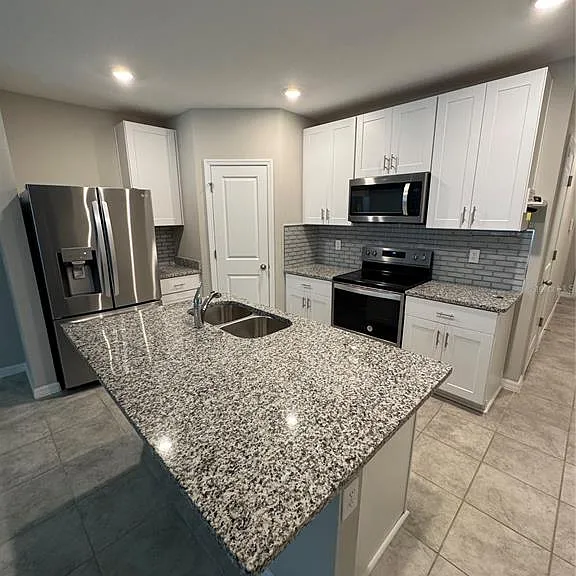 5860 Ocean Isle Dr — Photo 6