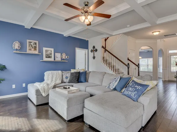 421 Lever Hill Rd, Chapin, SC 29036