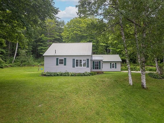 3rd image of 995 Centerville Road
