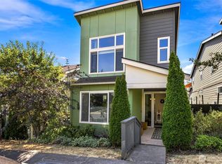 831 SW 96th Place, Seattle, WA 98106