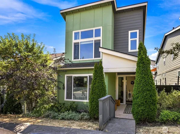 831 SW 96th Place, Seattle, WA 98106