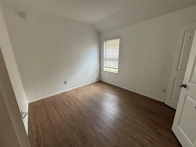 1739 Sahara Dr — Photo 16