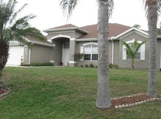 665 Albatross Ter, Sebastian, FL 32958