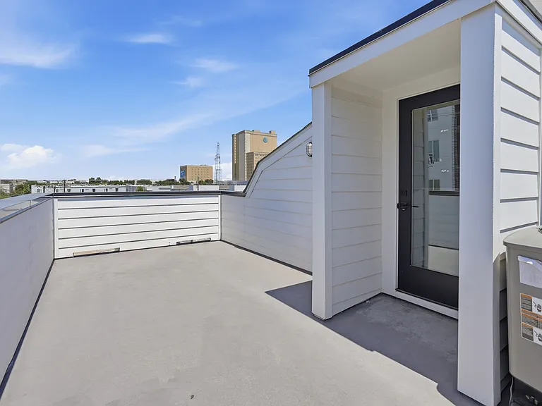 1525 Pecos St #102 — Photo 21