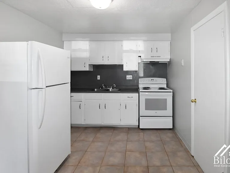 Hillside Terrace Apartments — Photo 2