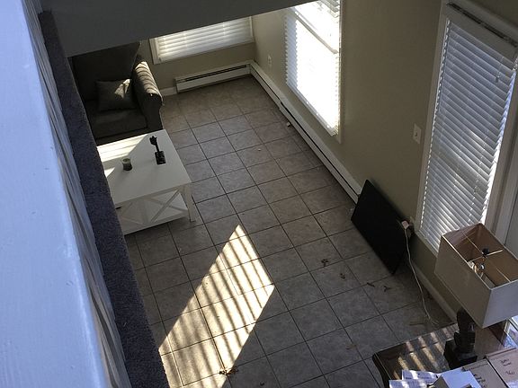 4th image of 13 Edgewood Dr
