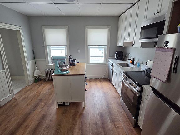 2nd image of 65 6th St #2