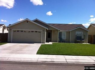 925 Atrium Cir, Fernley, NV 89408