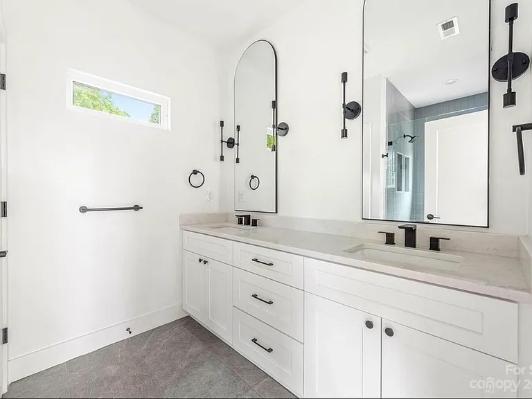 3108 Ross Ave — Photo 16