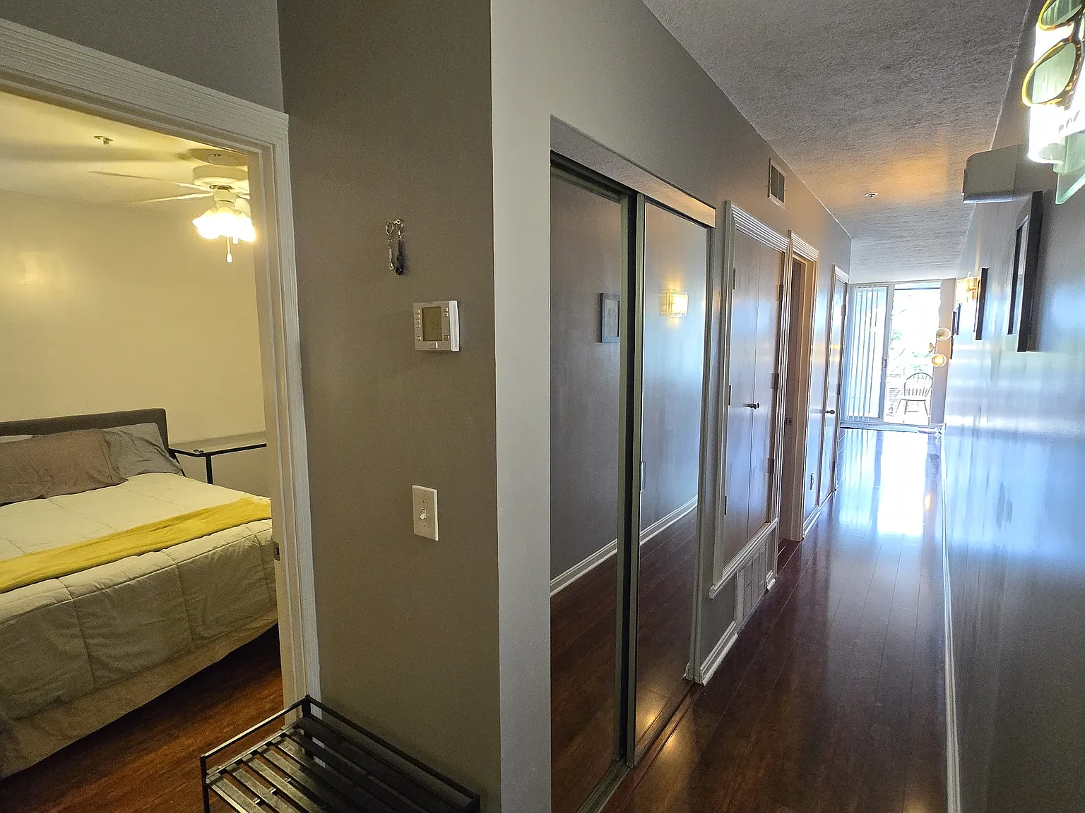 1 bed, 596 sqft, $1,700 — Photo 3