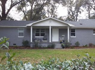 907 Ridgewood Ln, Pensacola, FL 32506