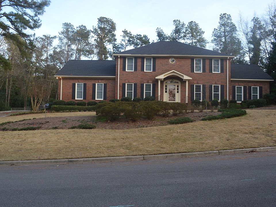 Beautiful home w/ character