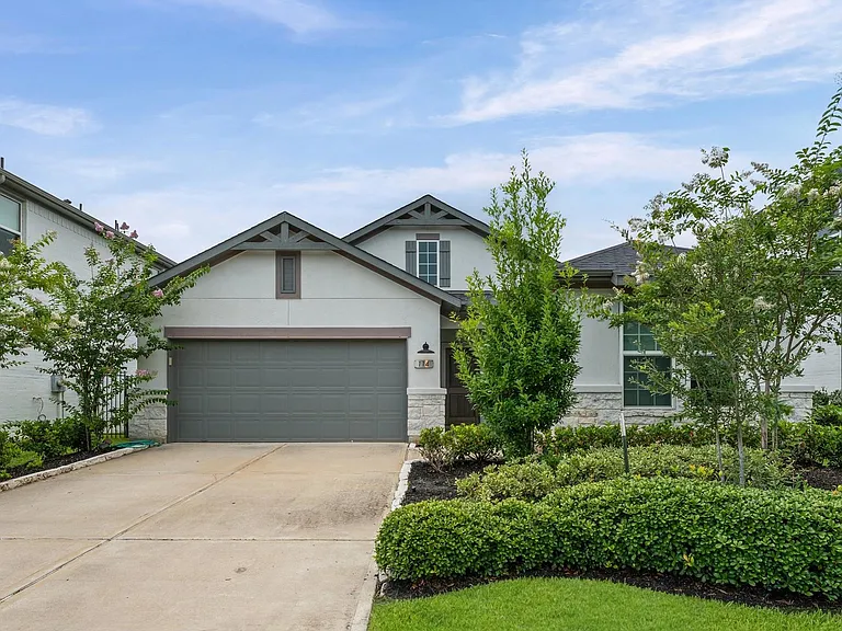 114 Cedar Hammock Trl — Photo 1