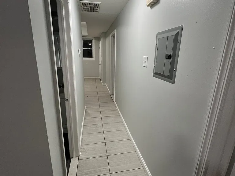 325 Roseville Ave #1A — Photo 3