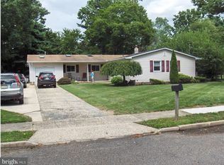 3 Kent Ln, East Windsor, NJ 08520