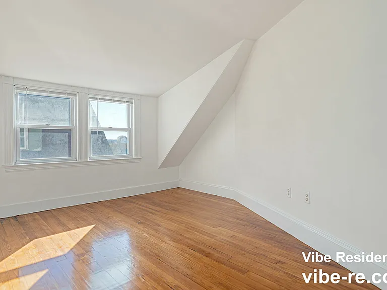 10-12 Castlerock St #2 — Photo 14