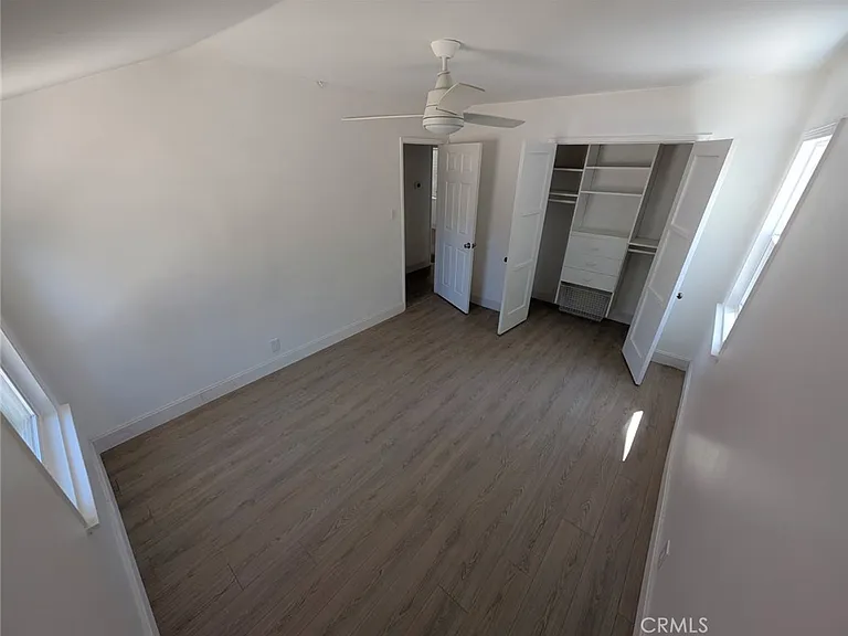 7807 Louise Ave — Photo 6