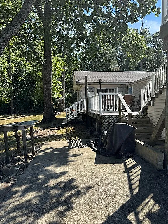 20 S Circle Dr photo 1