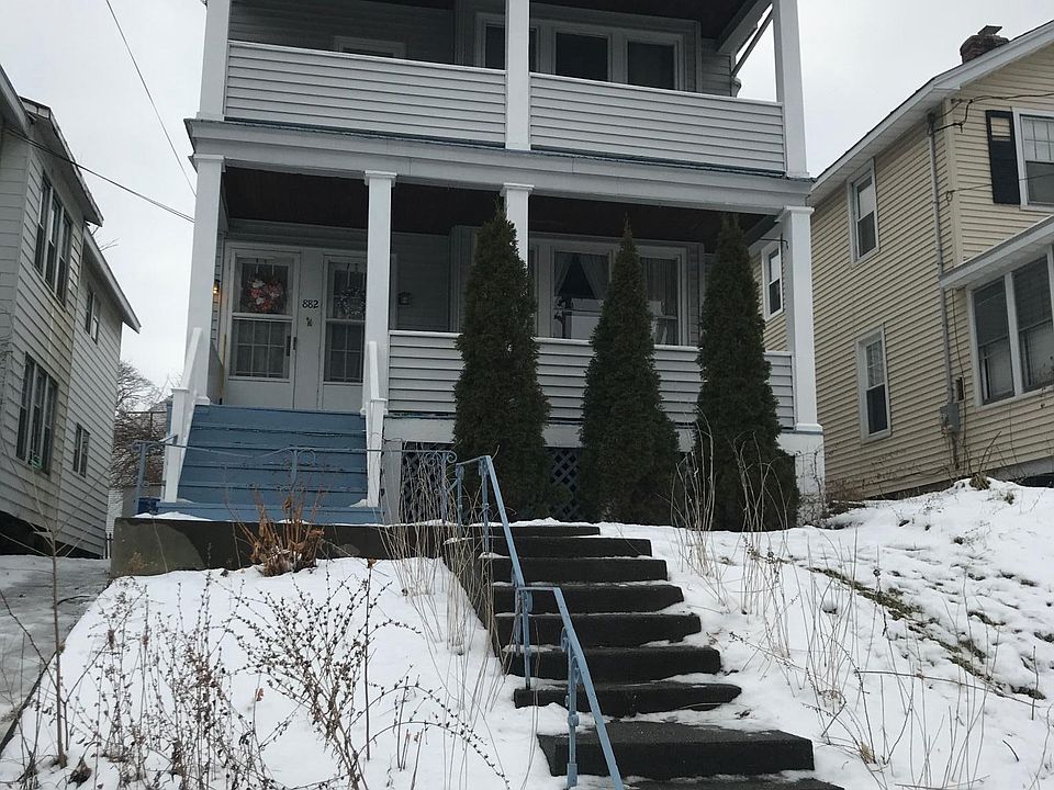 1st image of 882 Warren St #1