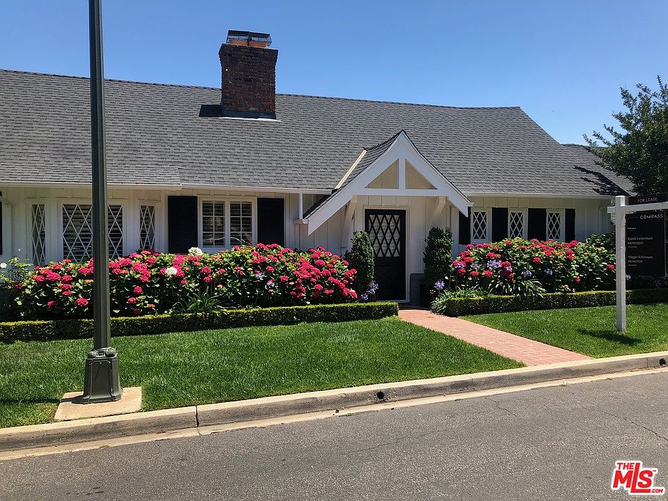 1st image of 258 Ashdale Ave
