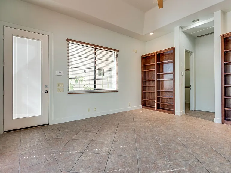 628 Edgebrook Dr — Photo 54