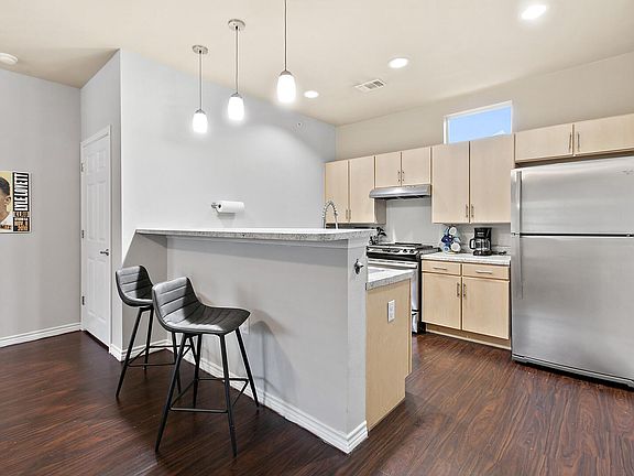5th image of 2606 Wilson St APT 501