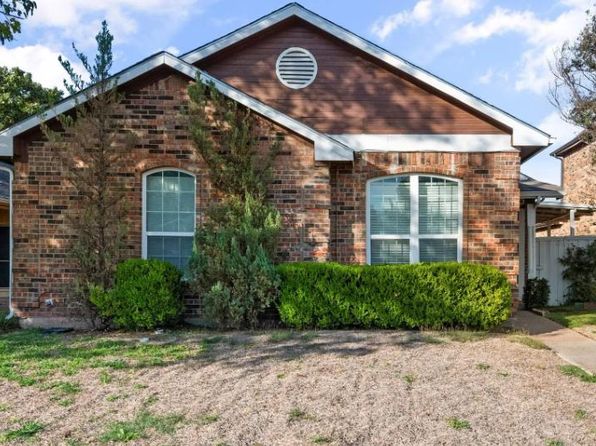 1115 Sandalwood Ln