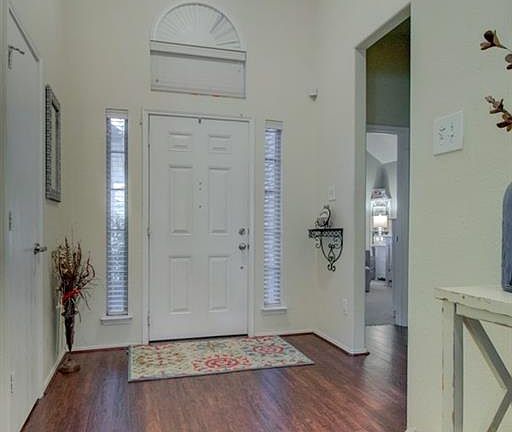 3rd image of 207 Bayberry Dr