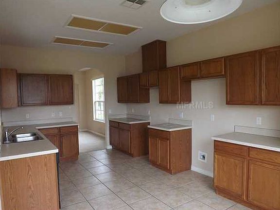 4th image of 318 Cortona Dr