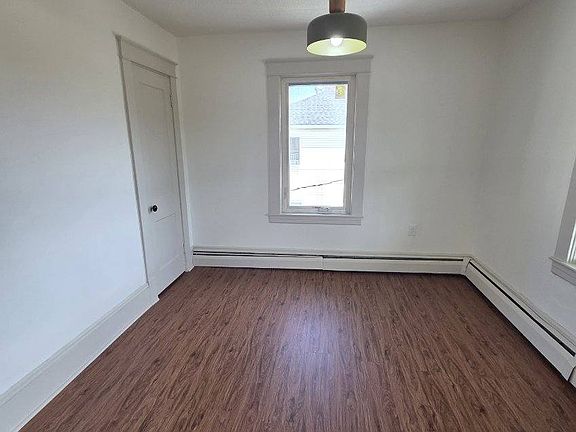 4th image of 22 Railroad Ave #4