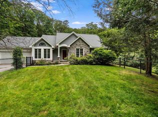 88 Craney Hill Rd, Weare, NH 03281