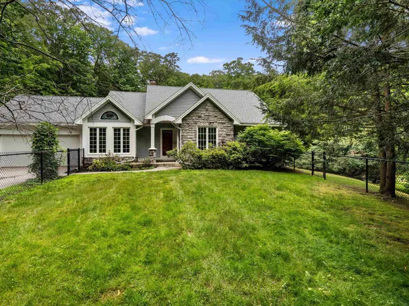 88 Craney Hill Road, Weare, NH 03281