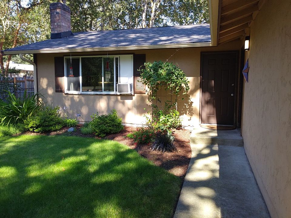 1st image of 801 Barksdale Ave