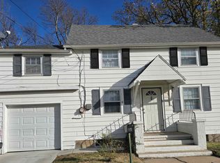 310 S Main St, Newton, KS 67114