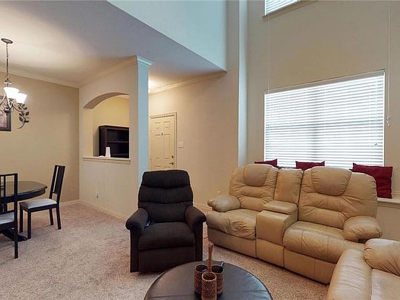 4th image of 2904 Peyton Brook Dr
