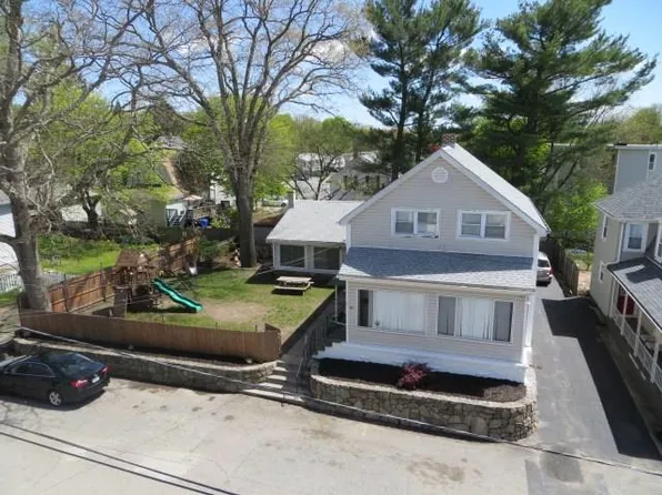 30 Redfern St, North Providence, RI 02911