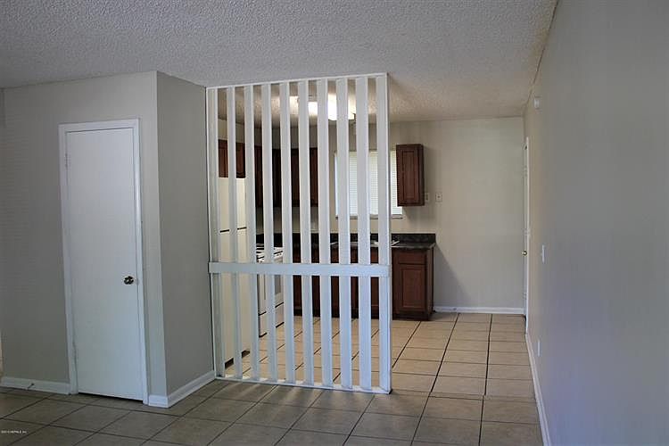 1st image of 5136 Westchase Ct APT 1