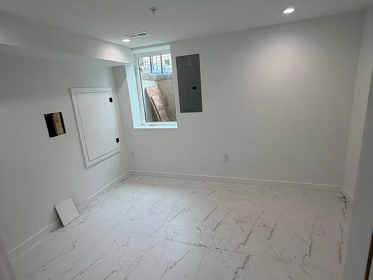 1207 S 26th St — Photo 30