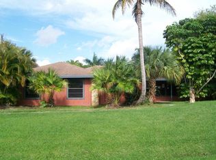 1102 Fleetwood Ln, Fort Pierce, FL 34982