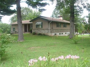 352 Cerny Ave, Eureka, MO 63025