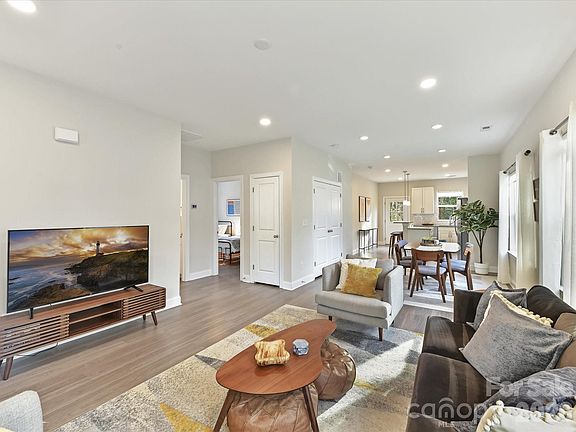 2nd image of 6400 Carver Blvd